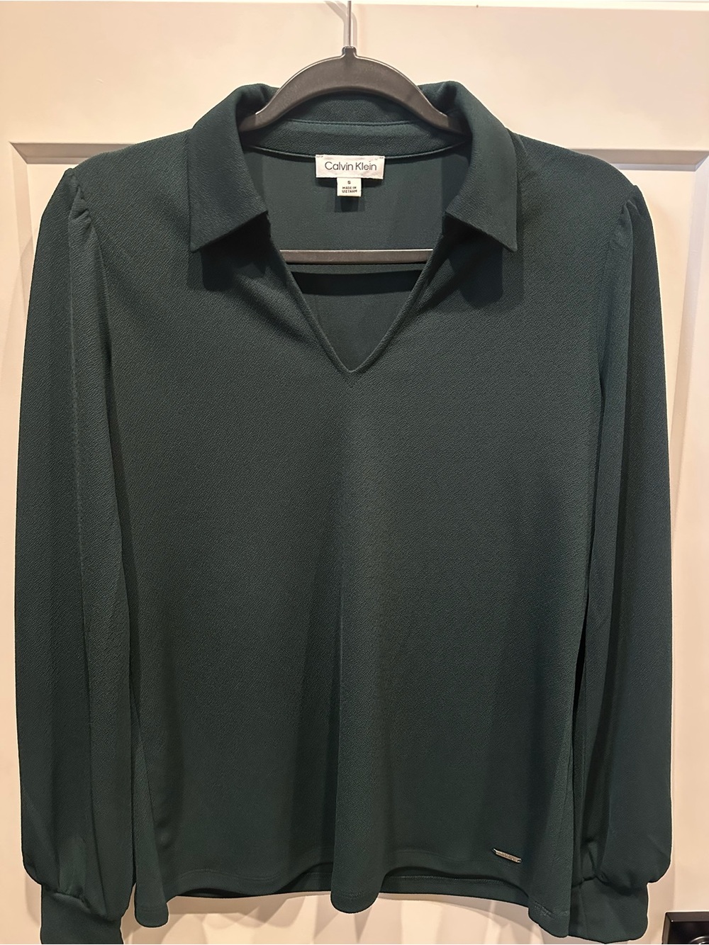 Calvin Klein green long sleeve top